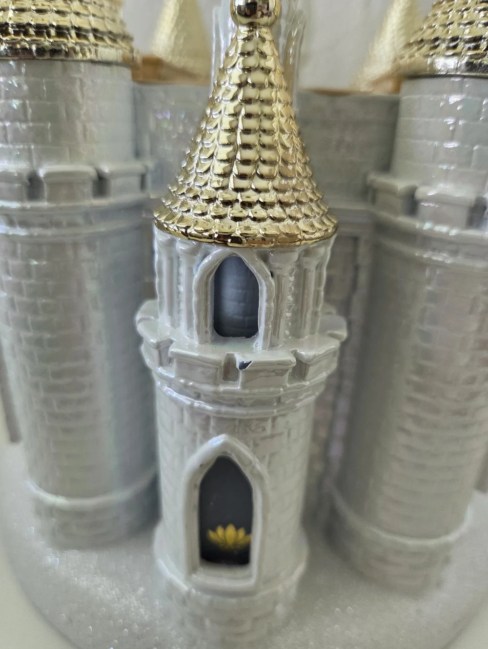 NEW Bath & Body Works DISNEY PRINCESS 2 COLLECTION Light-Up Castle 3-Wick Candle - Picture 11 of 16